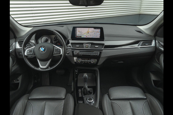 BMW X1 xDrive25e xLine - Trekhaak - Camera - Head-Up - Navi Plus