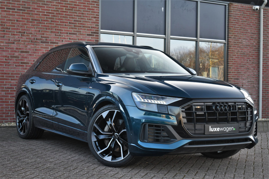 Audi Q8 55 TFSI e quattro S-Line S-zetels Pano 23inch Trekh B&O ACC Softclose