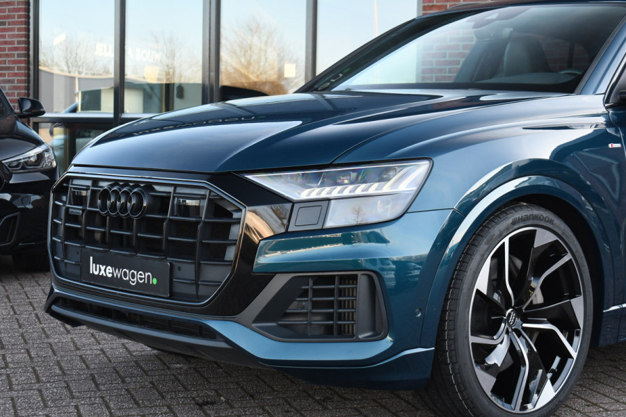 Audi Q8 55 TFSI e quattro S-Line S-zetels Pano 23inch Trekh B&O ACC Softclose