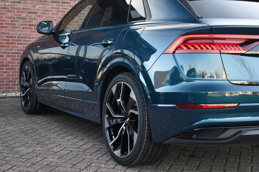 Audi Q8 55 TFSI e quattro S-Line S-zetels Pano 23inch Trekh B&O ACC Softclose