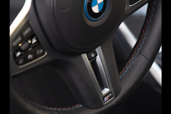 BMW i4 M50 M-Sport Pro - Schuifdak - M-Sportzetels - ACC - Trekhaak - Harman Kardon