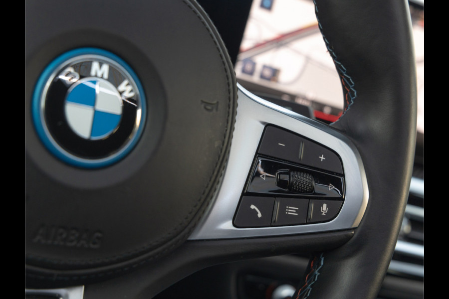 BMW i4 M50 M-Sport Pro - Schuifdak - M-Sportzetels - ACC - Trekhaak - Harman Kardon