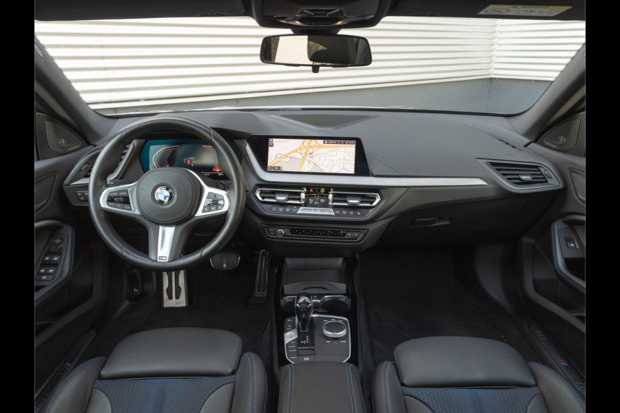 BMW 2 Serie Gran Coupé 218i M-Sport - Pano - Harman Kardon - Stoelverwarming - Comfort Access