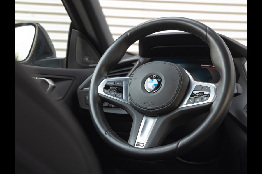 BMW 2 Serie Gran Coupé 218i M-Sport - Pano - Harman Kardon - Stoelverwarming - Comfort Access