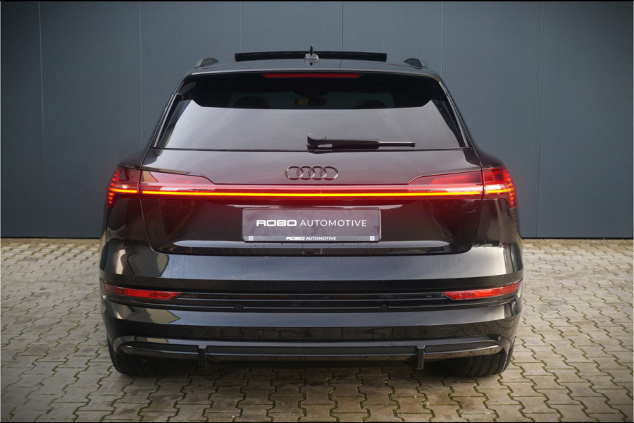 Audi e-tron e-tron 50 quattro S edition Black 71 kWh | S-Line | Panoramadak | Memory Seats | Luchtvering | Adaptive Cruise Control | Camera | Keyless | Matrix LED | Leder | Stoelverwarming | NAP | BTW