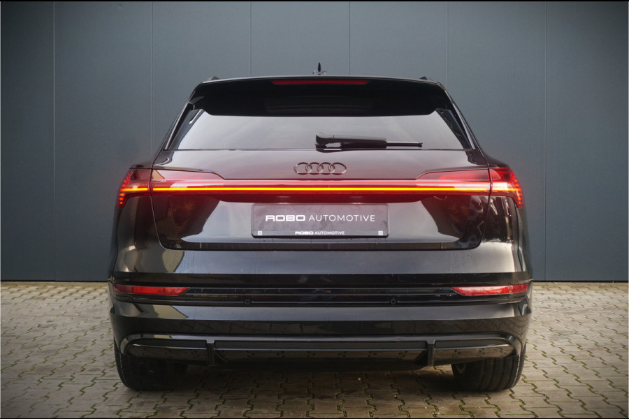 Audi e-tron e-tron 50 quattro S edition Black 71 kWh | S-Line | Panoramadak | Memory Seats | Luchtvering | Adaptive Cruise Control | Camera | Keyless | Matrix LED | Leder | Stoelverwarming | NAP | BTW