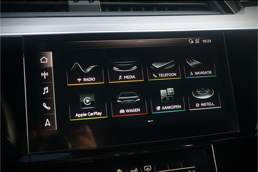 Audi e-tron e-tron 50 quattro S edition Black 71 kWh | S-Line | Panoramadak | Memory Seats | Luchtvering | Adaptive Cruise Control | Camera | Keyless | Matrix LED | Leder | Stoelverwarming | NAP | BTW