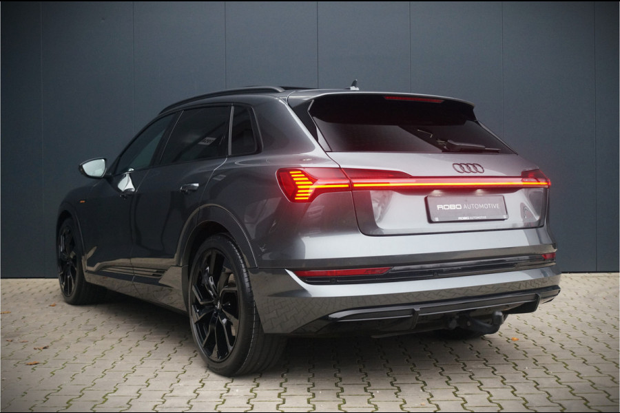 Audi e-tron e-tron 50 quattro S edition Black 71 kWh | S-Line | Panoramadak | Memory Seats | Trekhaak | Luchtvering | Adaptive Cruise Control | Camera | Keyless | Matrix LED | Leder | Stoelverwarming | NAP | BTW