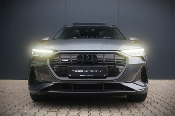 Audi e-tron e-tron 50 quattro S edition Black 71 kWh | S-Line | Panoramadak | Memory Seats | Trekhaak | Luchtvering | Adaptive Cruise Control | Camera | Keyless | Matrix LED | Leder | Stoelverwarming | NAP | BTW