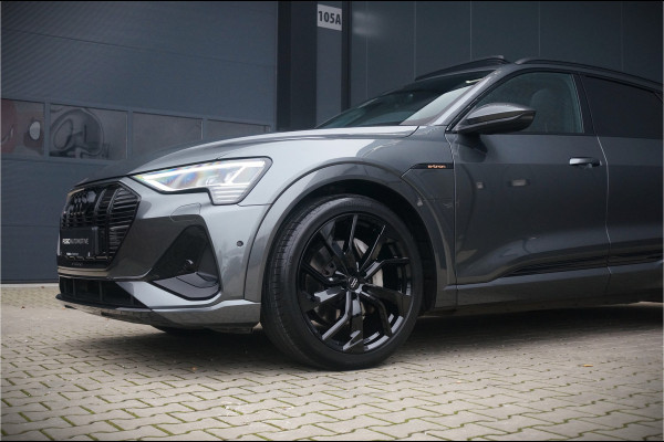 Audi e-tron e-tron 50 quattro S edition Black 71 kWh | S-Line | Panoramadak | Memory Seats | Trekhaak | Luchtvering | Adaptive Cruise Control | Camera | Keyless | Matrix LED | Leder | Stoelverwarming | NAP | BTW