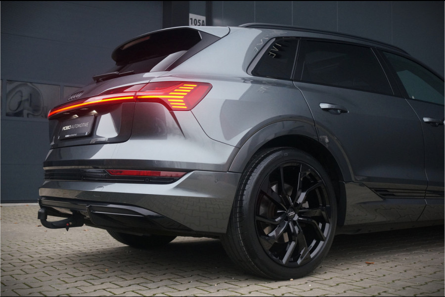 Audi e-tron e-tron 50 quattro S edition Black 71 kWh | S-Line | Panoramadak | Memory Seats | Trekhaak | Luchtvering | Adaptive Cruise Control | Camera | Keyless | Matrix LED | Leder | Stoelverwarming | NAP | BTW