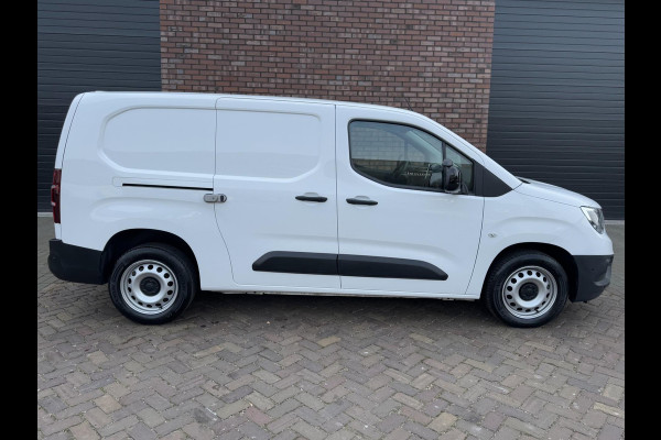 Opel Combo 1.5D L2H1 Edition / 100 PK / Navigatie + Camera / Cruise Control / Parkeersensoren / Gatelock / 1e Eigenaar