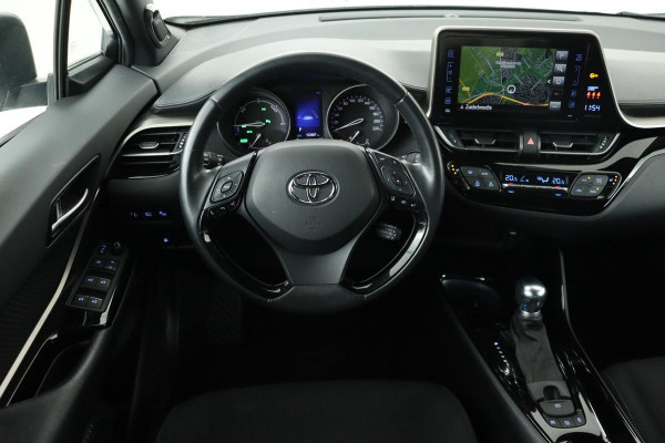 Toyota C-HR 1.8 Hybrid Style | Stoelverwarming | Trekhaak | Adaptive cruise | JBL Sound | Camera | Navigatie | Keyless | Dodehoek detectie