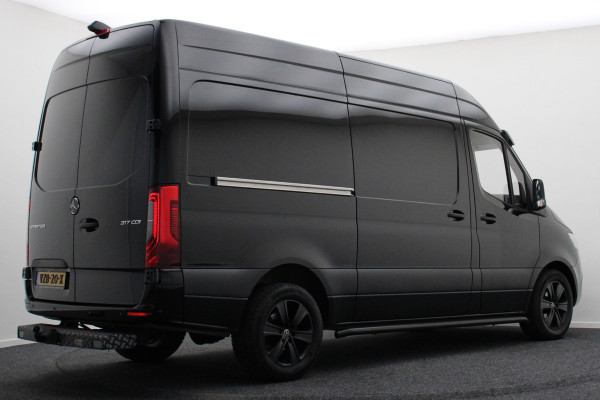 Mercedes-Benz Sprinter 317 CDI L2H2 Automaat Leer, Camera, Apple Carplay, Cruise, LED, VanStep, Trekhaak 3500KG, 18''