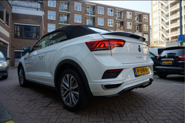 Volkswagen T-Roc Cabrio 1.5 TSI R-Line (3x) IQ-Drive Aut7 * BTW * Adaptive | Lane | Apple Carplay | Trekhaak | Keyless | Virtual Cockpit | Zeer Fraai