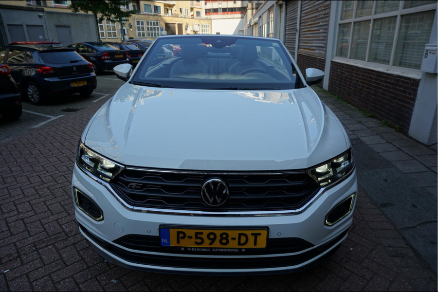 Volkswagen T-Roc Cabrio 1.5 TSI R-Line (3x) IQ-Drive Aut7 * BTW * Adaptive | Lane | Apple Carplay | Trekhaak | Keyless | Virtual Cockpit | Zeer Fraai