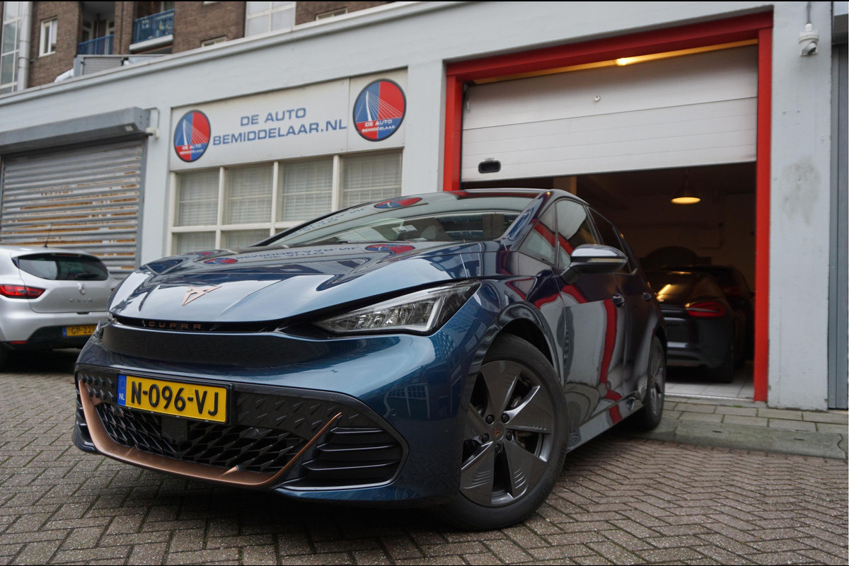 CUPRA Born Business One 62 kWh * Prachtige Aurora Blue * Audaptieve cruise | Lane Departure Stuurcorrectie | Apple Carplay | Sportonderstel | CUPRA Aerodynamica