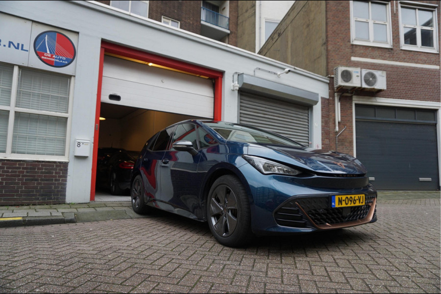 CUPRA Born Business One 62 kWh * Prachtige Aurora Blue * Audaptieve cruise | Lane Departure Stuurcorrectie | Apple Carplay | Sportonderstel | CUPRA Aerodynamica