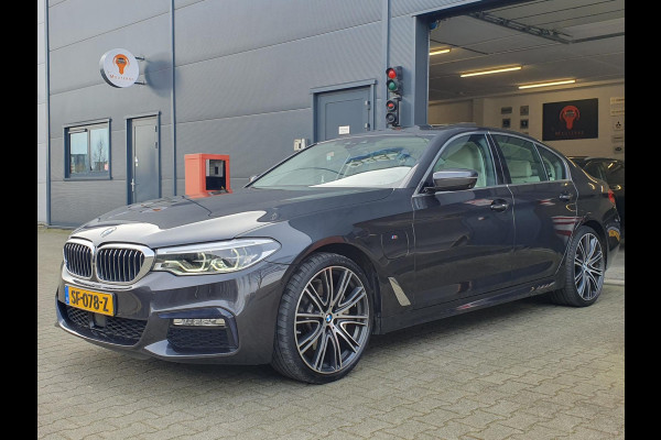 BMW 5 Serie 530e iPerformance High Executive / M-SPORT / SCHUIF-KANTELDAK / STUURVERW. / WIRELESS CHARG. / 360CAM / ACC / NAPPA !