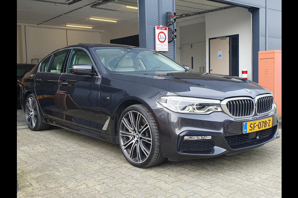 BMW 5 Serie 530e iPerformance High Executive / M-SPORT / SCHUIF-KANTELDAK / STUURVERW. / WIRELESS CHARG. / 360CAM / ACC / NAPPA !