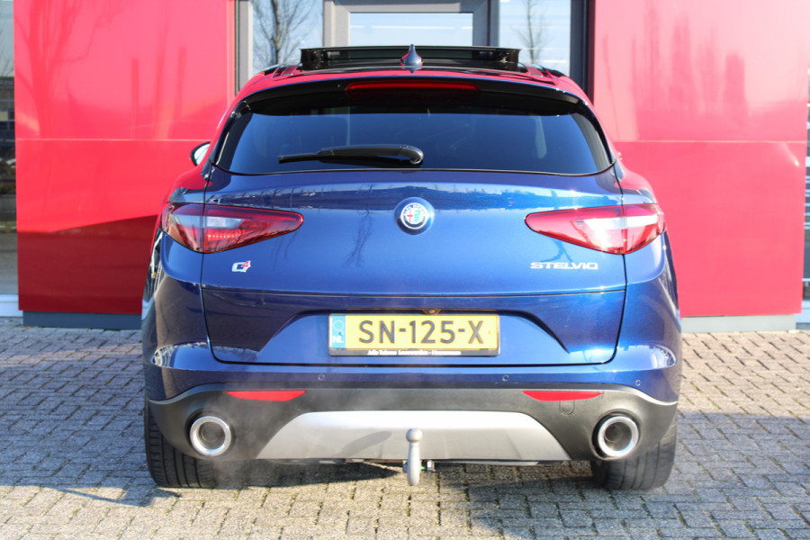 Alfa Romeo Stelvio 2.0 T AWD First Edition | Trekhaak | Lederen Bekleding | Climate Control | Stoelverwarming