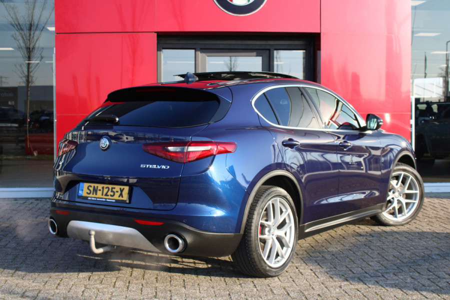 Alfa Romeo Stelvio 2.0 T AWD First Edition | Trekhaak | Lederen Bekleding | Climate Control | Stoelverwarming