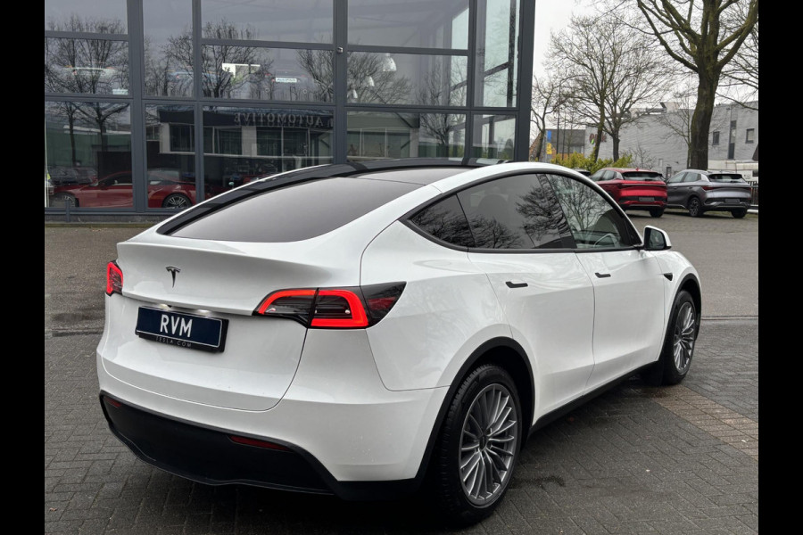 Tesla Model Y RWD 58 kWh TOP STAAT - FABRIEKSGARANTIE TOT 6-2027 - ALL SEASON BANDEN