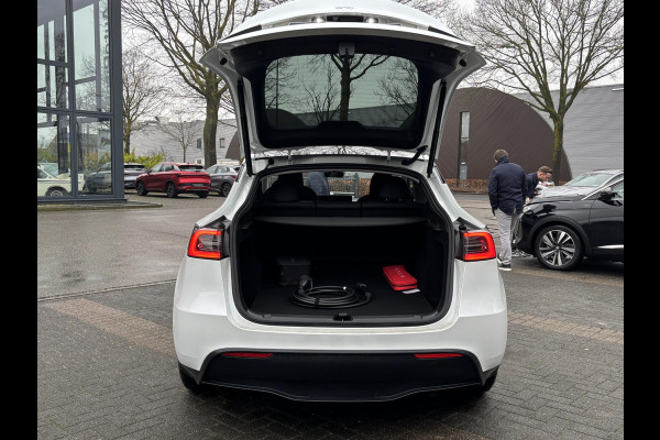 Tesla Model Y RWD 58 kWh TOP STAAT - FABRIEKSGARANTIE TOT 6-2027 - ALL SEASON BANDEN