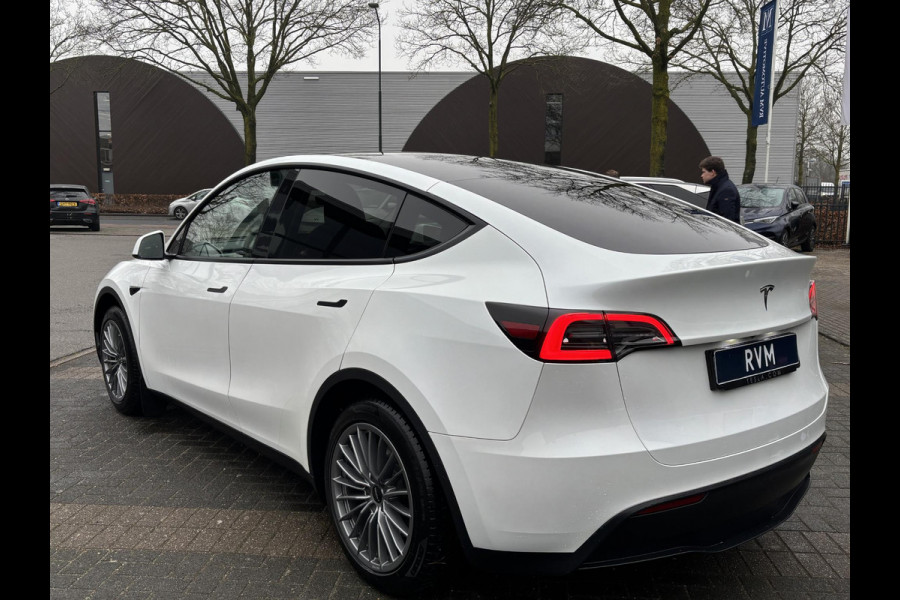 Tesla Model Y RWD 58 kWh TOP STAAT - FABRIEKSGARANTIE TOT 6-2027 - ALL SEASON BANDEN