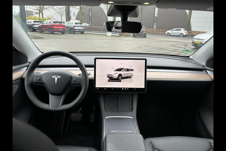 Tesla Model Y RWD 58 kWh TOP STAAT - FABRIEKSGARANTIE TOT 6-2027 - ALL SEASON BANDEN