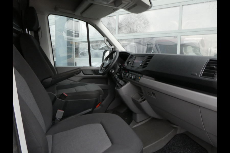 Volkswagen Crafter 35 2.0 TDI L3H3 RWD achterwiel aandrijving 3.5 ton trekhaak