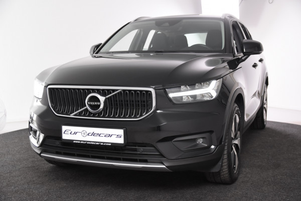 Volvo XC40 2.0 D3 Momentum Pro *1ste Eigenaar*Navigatie*Trekhaak*