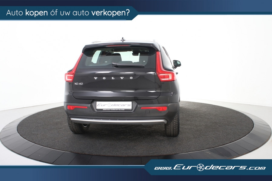 Volvo XC40 2.0 D3 Momentum Pro *1ste Eigenaar*Navigatie*Trekhaak*