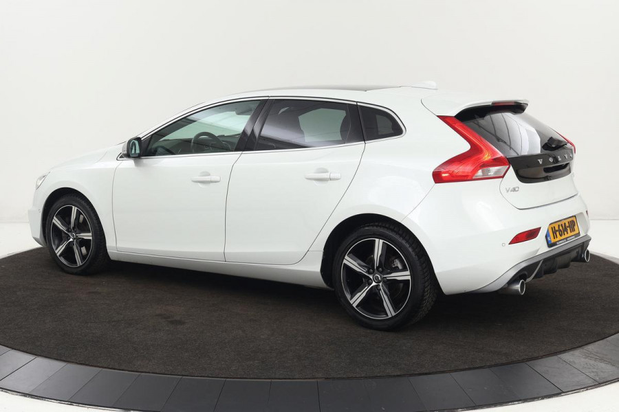 Volvo V40 1.5 T3 Polar+ Sport | Panoramadak | Adaptive cruise | Stoelverwarming | Harman/Kardon | Park Assist | Keyless | BLIS | Leder/Alcantara | Full LED | R Design