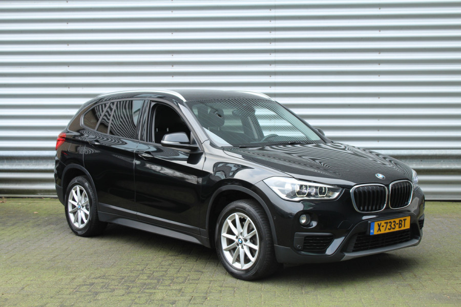 BMW X1 sDrive18i 141pk High Executive Edition Clima Cruise Navi PDC El. Klep Keyless 17"LMV