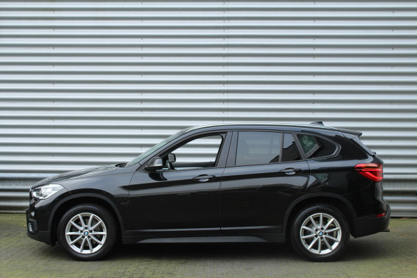 BMW X1 sDrive18i 141pk High Executive Edition Clima Cruise Navi PDC El. Klep Keyless 17"LMV