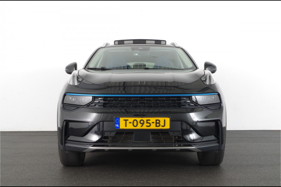 Lynk & Co 01 1.5 > 262pk | Trekhaak | Panorama schuif | all season banden |Apple Carplay | Android Auto