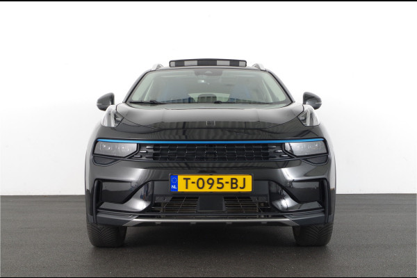 Lynk & Co 01 1.5 > 262pk | Trekhaak | Panorama schuif | all season banden |Apple Carplay | Android Auto