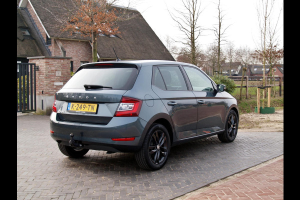 Škoda Fabia 1.0 TSI Ambition | Apple Carplay | Cruise Control | Trekhaak | Parkeersensoren | 16 inch |