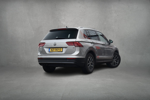 Volkswagen Tiguan 1.4 TSI ACT Comfortline Business | Trekhaak | Pano | CarPlay | Stoelverwarming