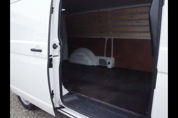 Volkswagen Transporter 2.0 TDI 85PK, L2H1, Airco