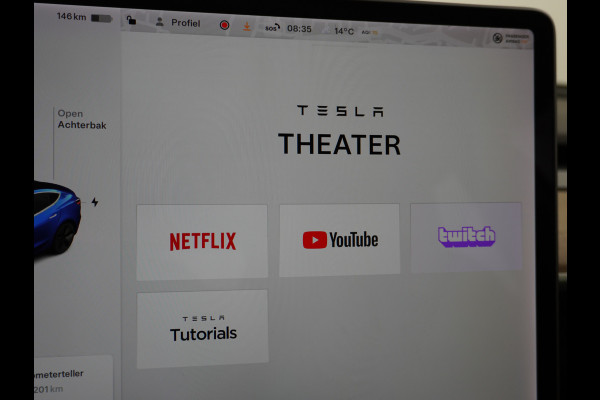 Tesla Model 3 SR+60kWh 325PK FSD-Voorbereid AutoPilot Lmv 18" Leder Pano.Dak Adaptive-Cruise Camera's Elektr.-Stuur+Stoelen+Spiegels+Geheugen+ Ecc Navigatiesysteem full map LED-a+v Comfortstoelen ACC DAB Voorverwarmen interieur via App Keyless via Telefoonsleutel One-Pedal-Drive Orig. nlse auto tot 11kw laden thuis ! Garantie Accu tot 23-09-2027/Max 160.000km 1.584kg licht!