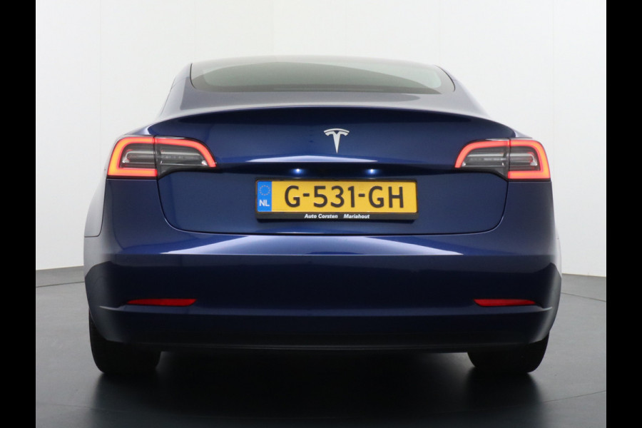 Tesla Model 3 SR+60kWh 325PK FSD-Voorbereid AutoPilot Lmv 18" Leder Pano.Dak Adaptive-Cruise Camera's Elektr.-Stuur+Stoelen+Spiegels+Geheugen+ Ecc Navigatiesysteem full map LED-a+v Comfortstoelen ACC DAB Voorverwarmen interieur via App Keyless via Telefoonsleutel One-Pedal-Drive Orig. nlse auto tot 11kw laden thuis ! Garantie Accu tot 23-09-2027/Max 160.000km 1.584kg licht!