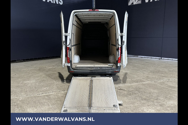 Mercedes-Benz Sprinter 316 CDI 164pk L3H2 *Laadklep* Euro6 Airco | Camera | Navigatie | Apple Carplay Android Auto, Stoelverwarming, Bijrijdersbank