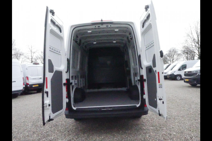 Volkswagen Crafter 2.0 TDI 140PK, L3H3, Airco, Nieuw direct uit voorraad leverbaar