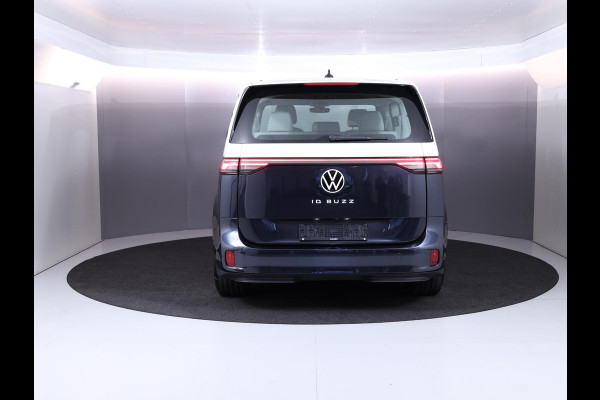 Volkswagen ID. Buzz 1st Max 77kWh 204 pk | Private lease vanaf € 899,- pm | Navigatie | Elektr. trekhaak | Parkeersensoren (Park assist) | Rondomzicht camera | Stoelverwarming | Elektr. schuifdeuren |