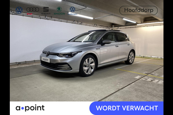 Volkswagen Golf 1.5 eTSI Style 130 pk Automaat (DSG) | Navigatie | Panoramadak | Parkeersensoren | Adaptieve cruise control | Stoelverwarming |