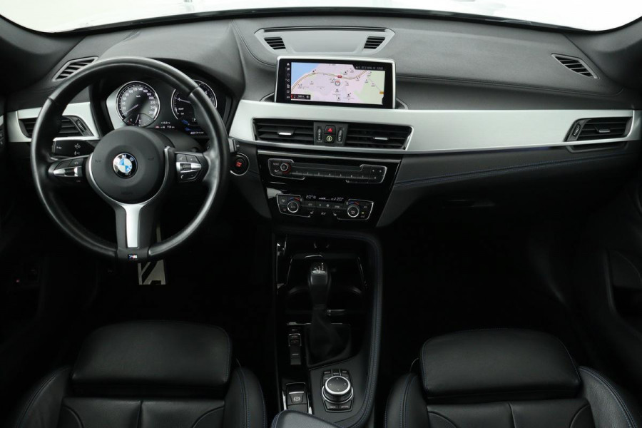 BMW X1 xDrive25e M Sport | Leder | Stoelverwarming | Full LED | Sportstoelen | Navigatie | Climate control | PDC | Cruise control | DAB