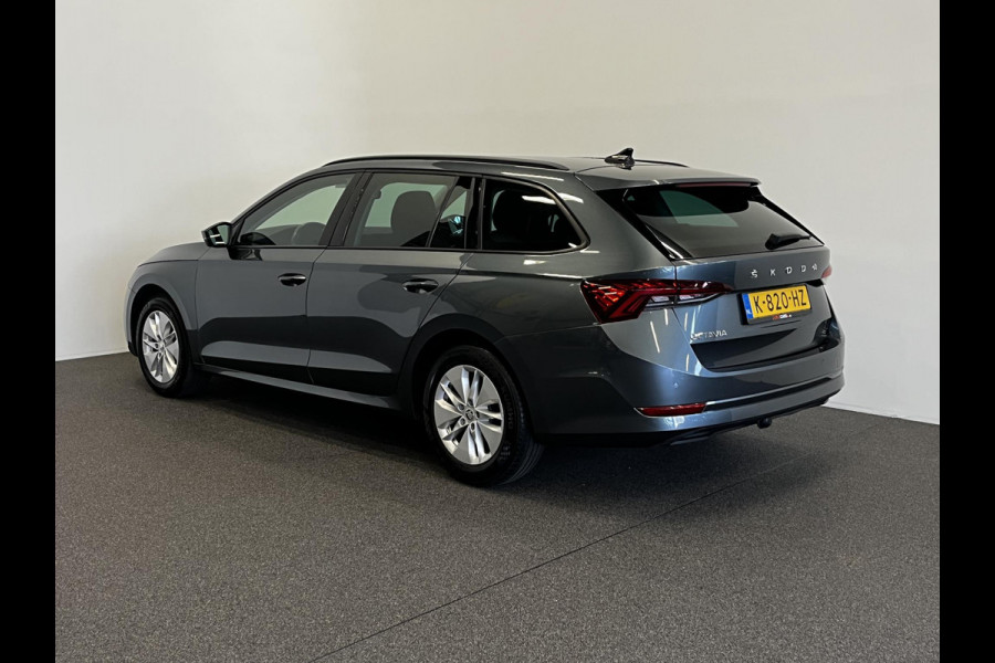 Škoda Octavia Combi 1.0 TSI Business Edition Airco ECC Navi Carplay Virtual Cockpit Afn. Trekhaak Full LED Keyless