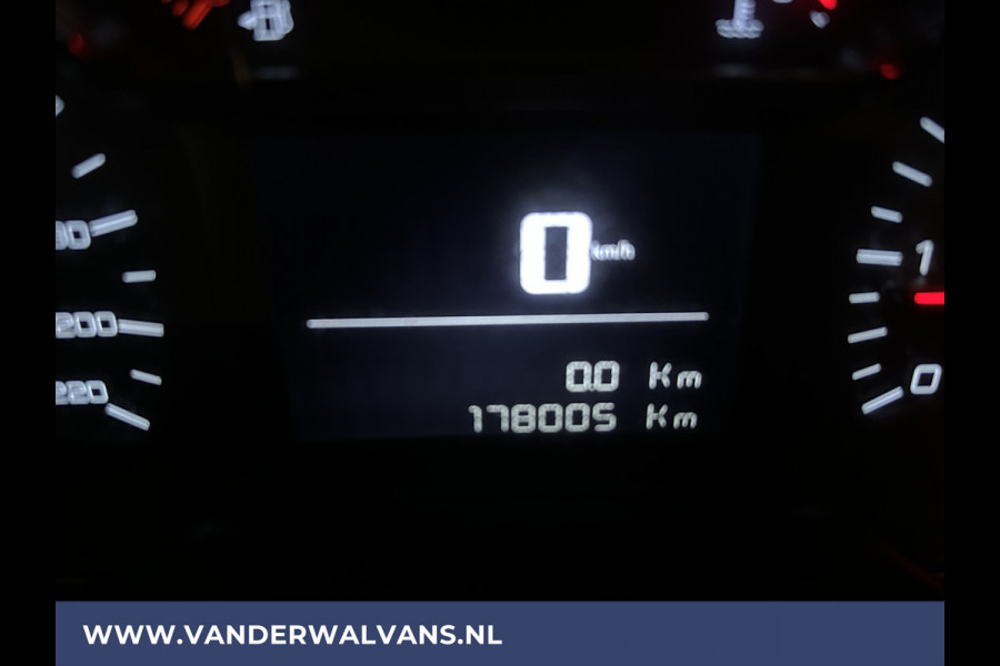 Peugeot Partner 1.6 BlueHDI L1H1 Euro6 Airco | 3-Zits | Navigatie | Apple Carplay | Trekhaak | Cruisecontrol Android Auto, Parkeersensoren, Bijrijdersbank